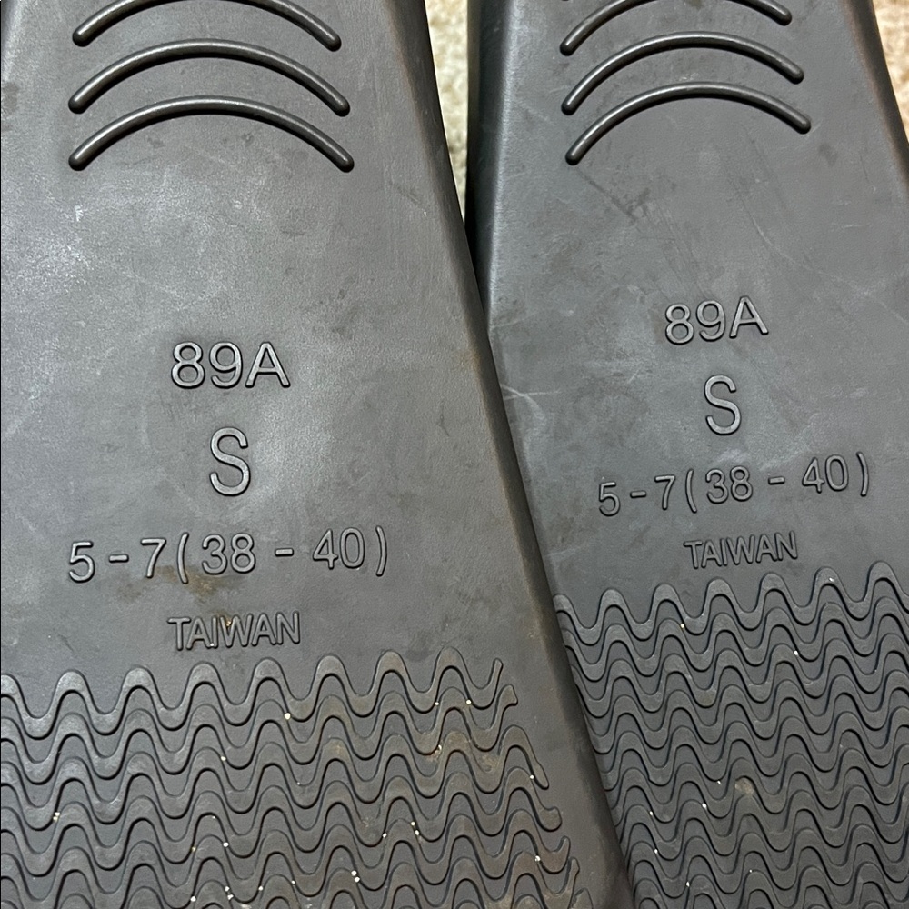 TYR Burner EBP Floating Fins - Picture 9 of 11